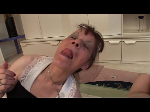 ❤️ Két nagymama és egy nagypapa hármasban ❤ Pornó videó at hu.pornobot.ru