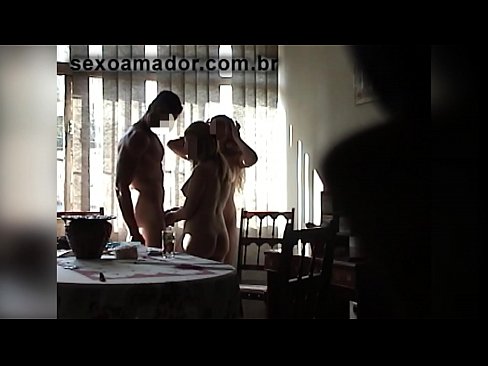 ❤️ Szexbarátok meghívnak egy óriásembert és egy édeshármast vele ❤ Pornó videó at hu.pornobot.ru